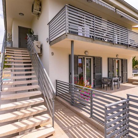 Apartments Pivas Malinska Εξωτερικό φωτογραφία