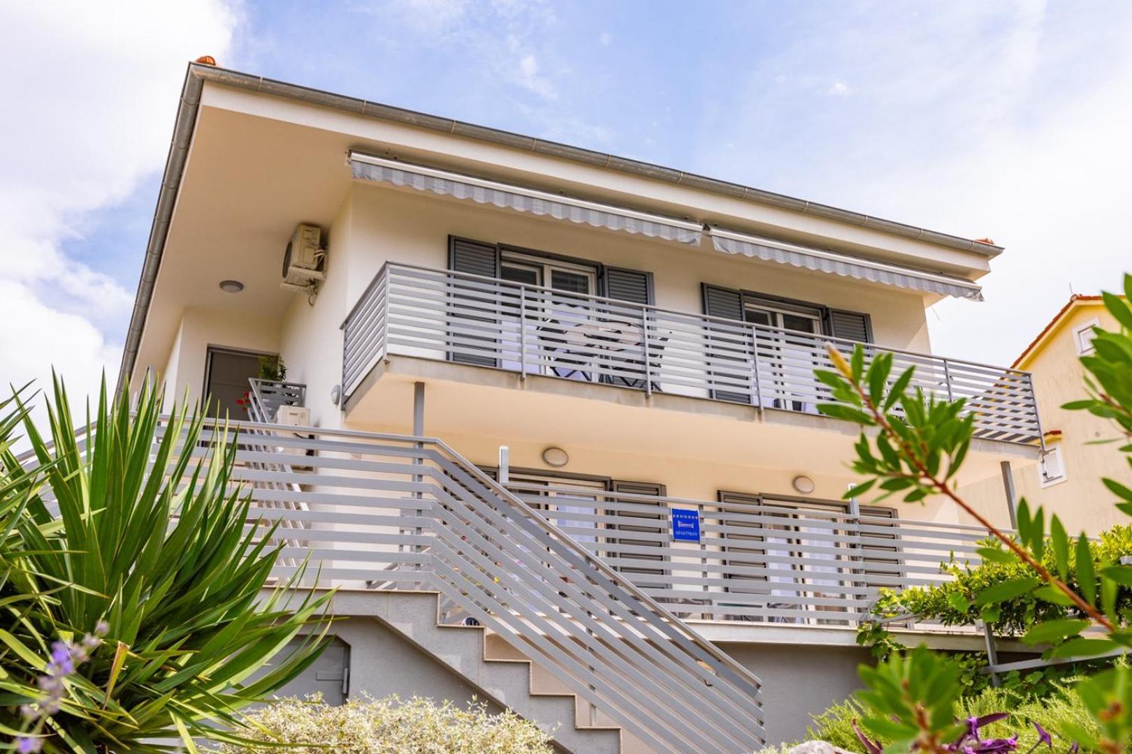 Apartments Pivas Malinska Εξωτερικό φωτογραφία