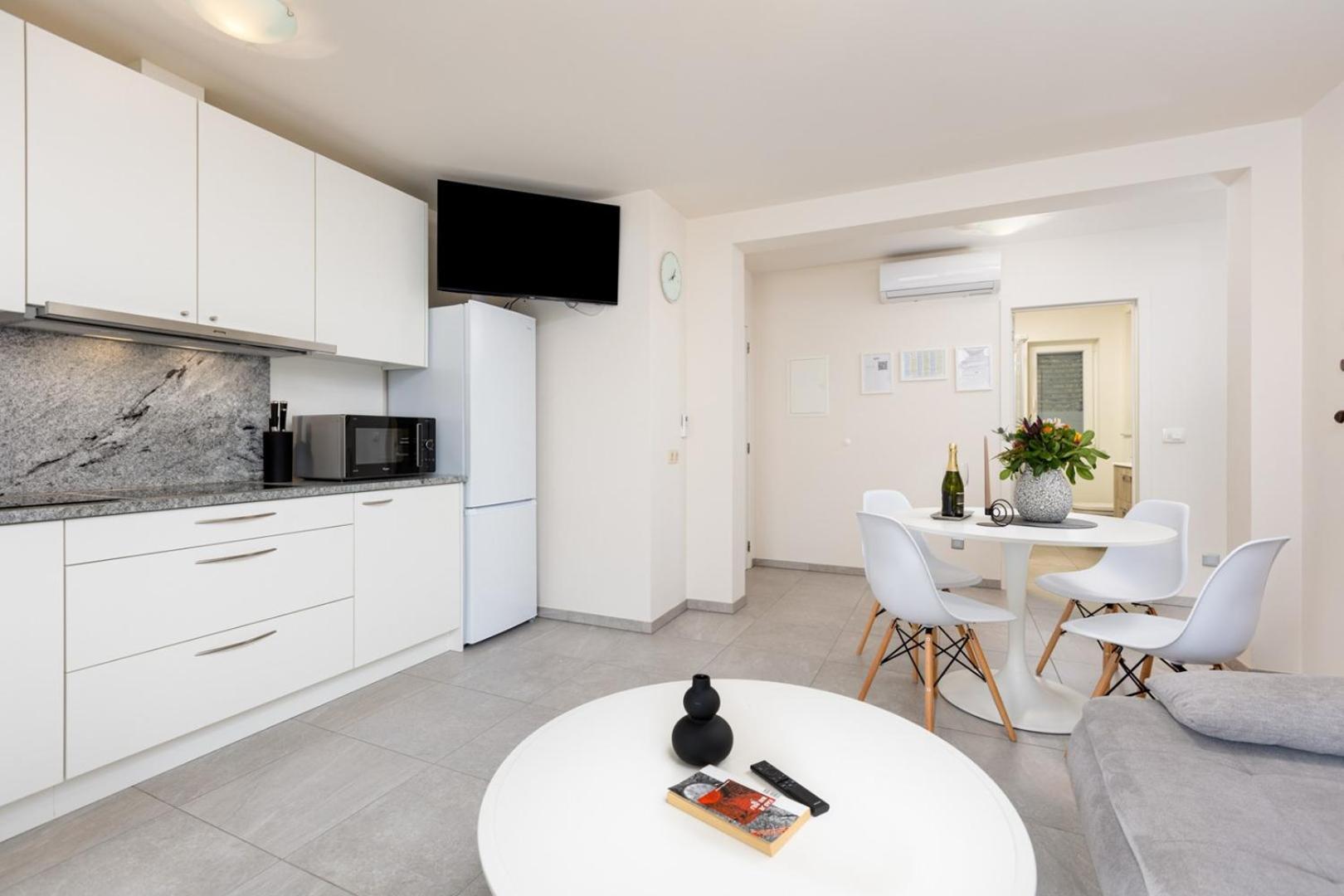 Apartments Pivas Malinska Εξωτερικό φωτογραφία